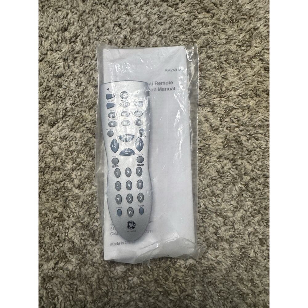 GE Universal Remote Control RM24912 w/ Instruction Manual Sealed Package